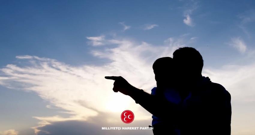 Milliyetçi Hareket Partisi, "Babalar Günü" dolayısıyla videolu mesaj yayımladı.