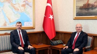Milli Savunma Bakanı Yaşar Güler, İçişleri Bakanı Mustafa Çiftçi ile