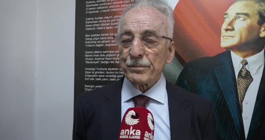 Eski Başbakan Yardımcısı Murat Karayalçın, "Cumhuriyet Halk Partisi'ne çok büyük