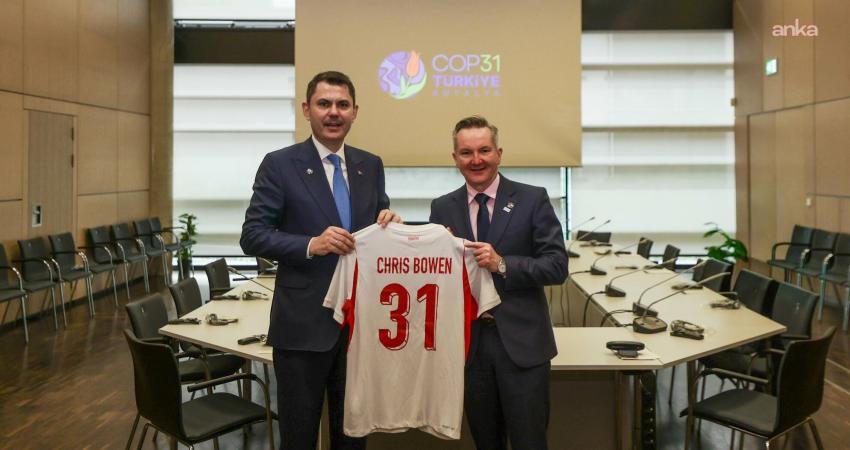 Murat Kurum, Avustralyalı Bakan Bowen ile görüştü Çevre, Şehircilik ve İklim Değişikliği Bakanı Murat Kurum, Bonn İklim