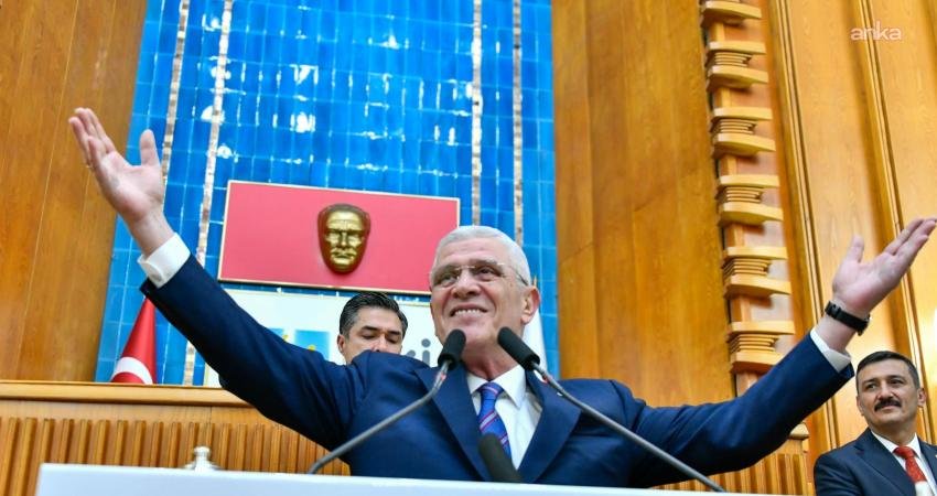 İYİ Parti Genel Başkanı Müsavat Dervişoğlu, "YKS'ye girecek bütün evlatlarımıza