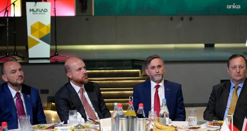 MÜSİAD’ın Almanya’nın Gelsenkirchen kentinde düzenlediği AGİK Gala Programı’nda, Türkiye ile
