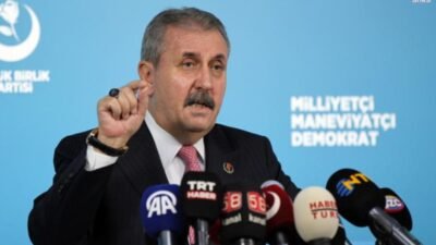 BBP Genel Başkanı Mustafa Destici, LGS'ye girecek öğrenciler için yayımladığı