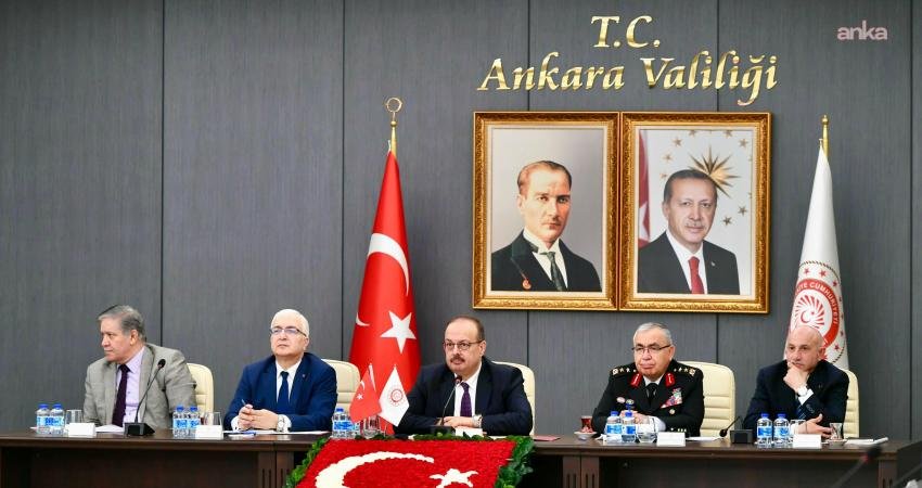 Ankara Valisi Yakup Canbolat başkanlığında, Ankara'daki üniversitelerin rektörleri ve ilgili