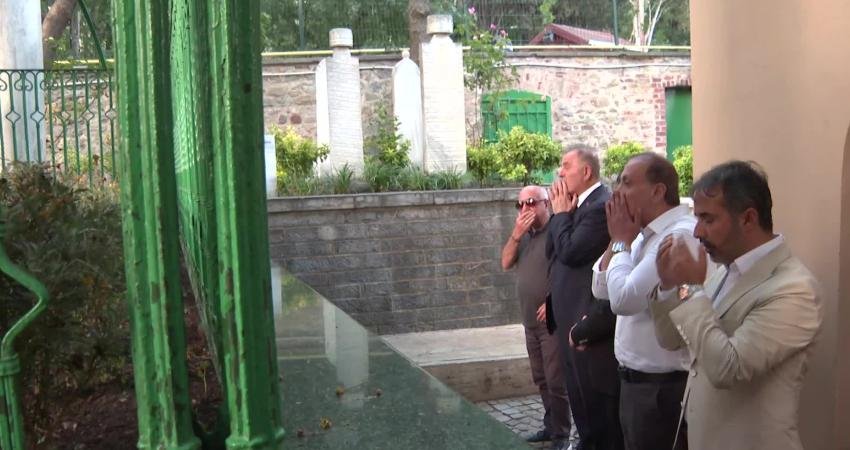 İBB Başkanvekili Nuri Aslan ve Kadıköy Belediye Başkanı Mesut Kösedağı,
