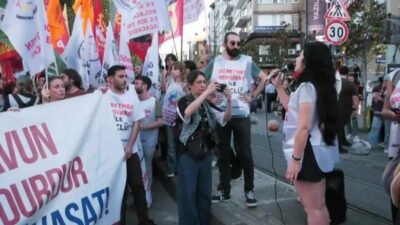 Özel Sektör Öğretmenleri Sendikası ve mülakat mağduru öğretmenlerin çağrısıyla Ankara'da