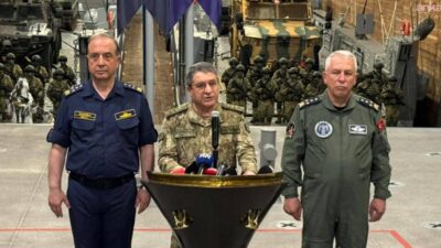 Genelkurmay Başkanı Orgeneral Selçuk Bayraktaroğlu, Denizkurdu-2 Tatbikatı Seçkin Gözlemci Günü'nde,