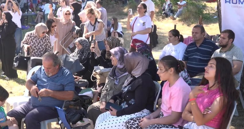 Osmangazi Belediye Başkanı Erkan Aydın, Rumeli Dernekleri Federasyonu (RUMELİFED) tarafından