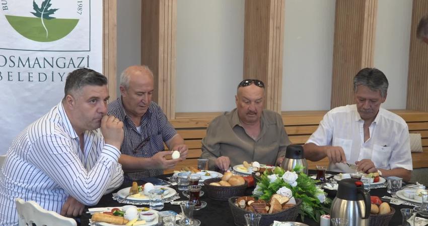 Osmangazi Belediye Başkanı Erkan Aydın, mahalle muhtarlarıyla düzenlenen “Ortak Akıl