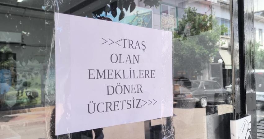 Osmaniye'nin Kadirli ilçesinde berber Yusuf Kırcalıoğlu, başlattığı kampanyayla tıraş olan