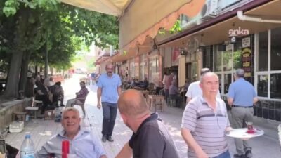 Osmaniye'nin Kadirli ilçesinde vatandaşlar, TÜİK'in açıkladığı enflasyon verilerine tepki gösterdi.