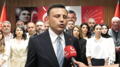 Hakkında başlatılan disiplin süreci ile ilgili CHP İstanbul İl Başkanlığı'nda