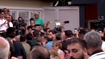 CHP Grup Başkanı Özgür Özel, Garip Dede Cemevi’ndeki On Muharrem