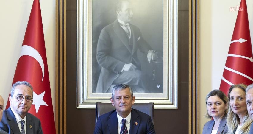 Özgür Özel'in, TBMM'de yapılan "Cumhurbaşkanlığı Aday Ofisi Yürütme Kurulu" toplantısında,