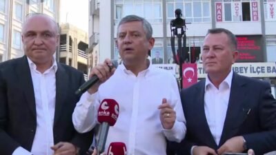 CHP Grup Başkanı Özgür Özel, Gaziantep’te Elmacı Pazarı’nda yaptığı esnaf