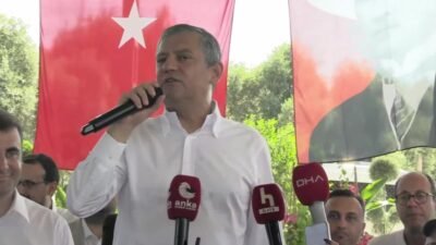 Cumhuriyet Halk Partisi Grup Başkanı Özgür Özel, İzmir’in Bayındır ilçesinde