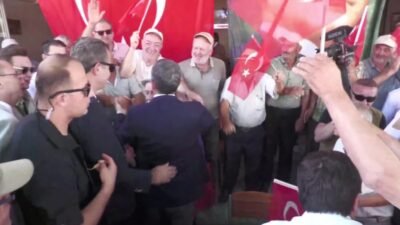 CHP Grup Başkanı Özgür Özel, İzmir’in Beydağ ilçesinde yaptığı konuşmasında,