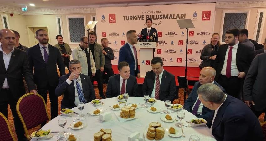 Saadet Partisi Genel Başkanı Mahmut Arıkan, Kocaeli'de düzenlenen programda yaptığı