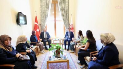 Saadet Partisi Genel Başkanı Mahmut Arıkan, Meclis'te mülakat mağduru öğretmenler ve