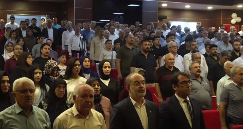 Saadet Partisi Genel Başkanı Mahmut Arıkan, "Karadeniz'e gidiyorum, fındık üreticisiyle