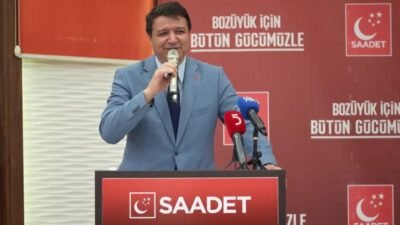 Saadet Partisi Genel Başkanı Mahmut Arıkan, partisinin Bilecik’in Bozüyük ilçesinde