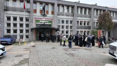 Samsunspor taraftarı Ümit Çapkın’ın, Giresun’un Tirebolu ilçesinde mola verdikleri restoranda