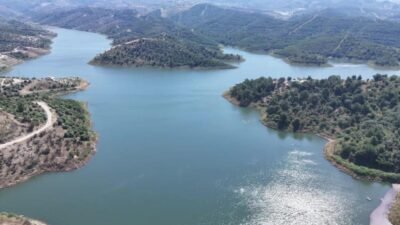 Seferihisar Belediyesi Tarımsal Hizmetler Müdürlüğü tarafından yürütülen baraj suyu sulama