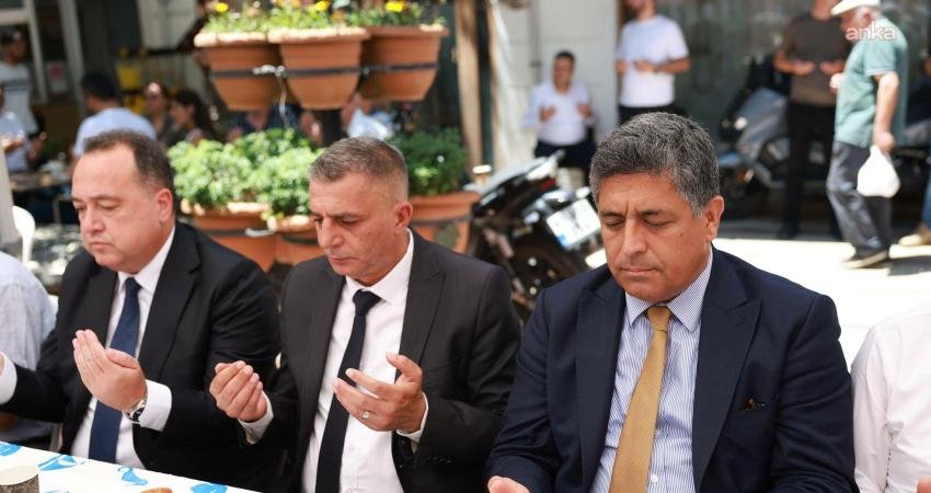 Şehzadeler Belediye Başkanı Şimşek’ten annesi Gülşinaz Şimşek için lokma hayrı Şehzadeler Belediye Başkanı Hakan Şimşek, annesi merhume Gülşinaz Şimşek için