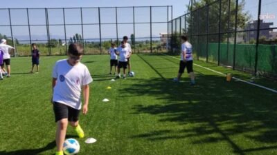 Şehzadeler Belediyesi tarafından düzenlenen yaz spor okulları için kayıtlar başlıyor Şehzadeler Belediyesi tarafından düzenlenen Yaz Spor Okulları kapsamında açılacak Futbol