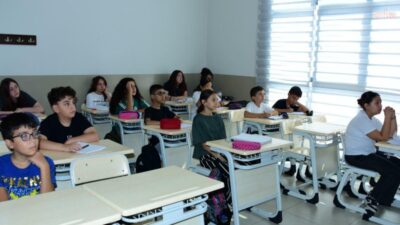 Şehzadeler Belediyesi’nin çocukların yaz tatilini eğlenceli ve öğretici aktivitelerle geçirmeleri