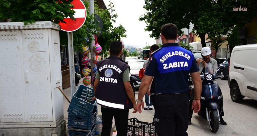 Şehzadeler Belediyesi Zabıta Müdürlüğü ekipleri, ilçe genelinde vatandaşların ortak kullanım