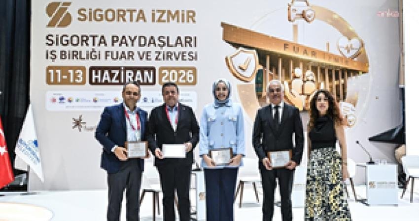 Sigorta İzmir Zirvesi’nin ikinci gününde, sigortacılık sektörünün geleceğini şekillendiren başlıklar