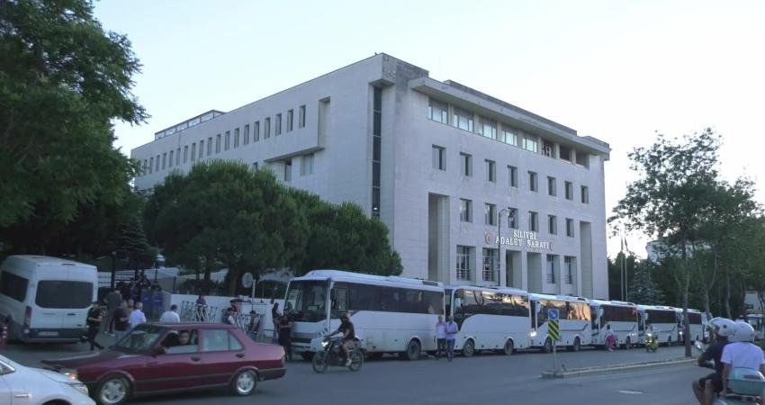 CHP'li belediyelere yönelik son operasyonda gözaltına alınan Silivri Belediye Başkanı