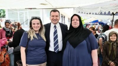 Silivri Belediye Başkanı Bora Balcıoğlu, Pazartesi Pazarı’nda esnaf ve vatandaşlarla