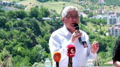Tunceli’de, Pir Sultan Abdal Kültür Derneği (PSAKD) tarafından Sivas Katliamı'nın