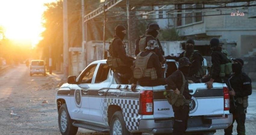 Şam'ın Tadamon Mahallesi'nde Esad döneminde sivillere yönelik ihlallere karıştıkları iddiasıyla