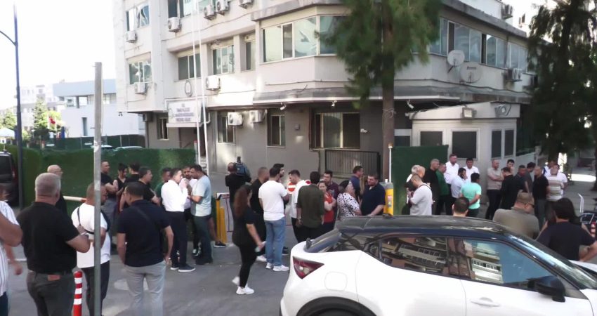 Eski CHP İzmir Milletvekilli Tacettin Bayır, İzmir Büyükşehir Belediyesi ve