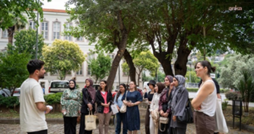 İzmirli üniversiteliler, usta yazar Tarık Dursun K‘nin romanlarında hayat bulan