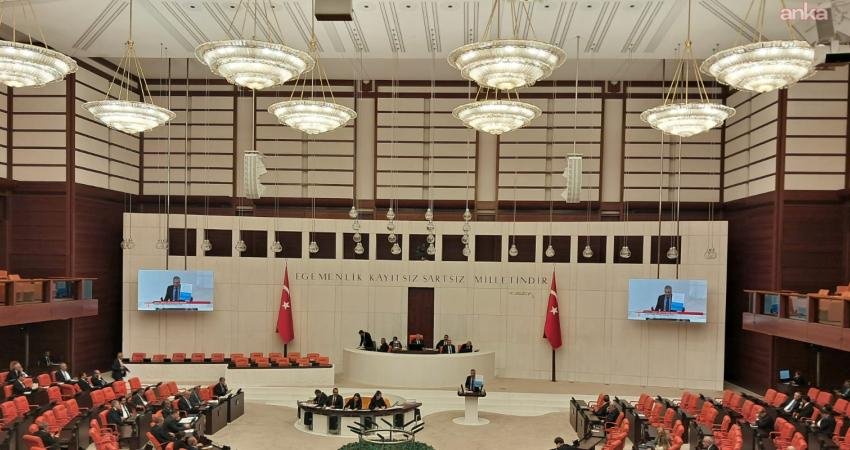 CHP Diyarbakır Milletvekili Sezgin Tanrıkulu, "Türkiye'de Anayasa'da yazılı olan düzen