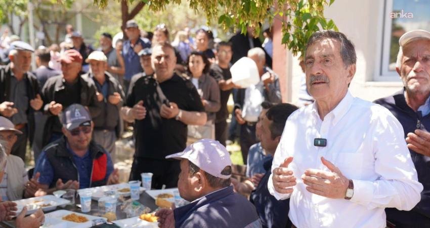 Tepebaşı Belediye Başkanı Ahmet Ataç, Nemli ve Tekeciler mahallelerinde vatandaşlarla