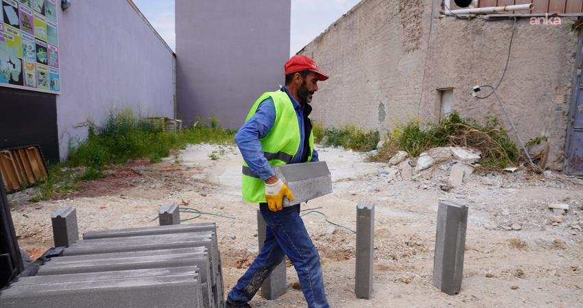 Tepebaşı Belediyesi, BAKSAN’da üstyapı çalışmalarına başladı Tepebaşı Belediyesi, BAKSAN Sanayi Sitesi’nde altyapı için gerekli çalışmaların tamamlanmasının