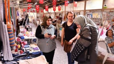 Tepebaşı Belediyesi tarafından 2016’da hayata geçirilen Hanımeli Sokak, kadınların el