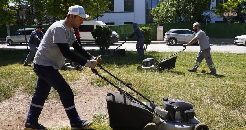 Tepebaşı Belediyesi Park ve Bahçeler Müdürlüğü ekipleri, ilçe genelindeki park,