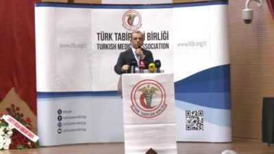 Türk Tabipleri Birliği'nin 78. Büyük Kongresi'nde konuşan siyasi parti liderleri,