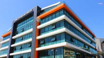 Türk Eczacıları Birliği, kamuda eczacı kadrosu açılmamasına tepki göstererek, "Eczacının