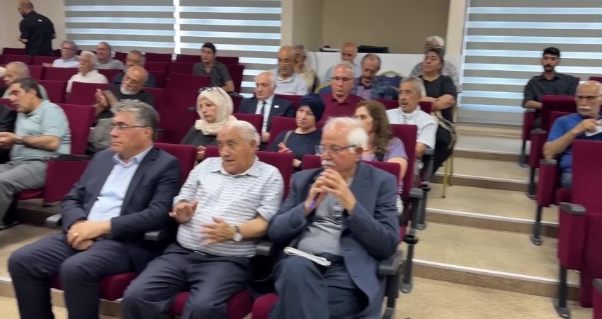 Van'da bazı Kürt siyasi partileri ve kanaat önderlerinin katılımıyla "Ulusal