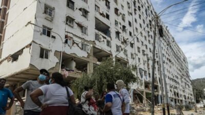 Venezuela'da çarşamba günü meydana gelen 7,2 ve 7,5 büyüklüğündeki iki