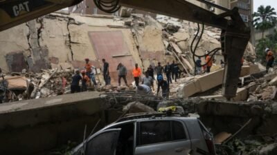 Venezuela hükümeti, ülkeyi sarsan 7,2 ve 7,5 büyüklüğündeki depremlerde hayatını
