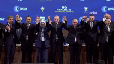 İYİ Parti'den istifa eden Nevşehir Belediye Başkanı Rasim Arı ile CHP'den