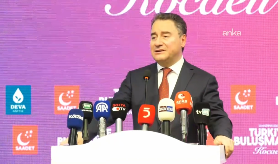 DEVA Partisi Genel Başkanı Ali Babacan ile Saadet Partisi Genel
